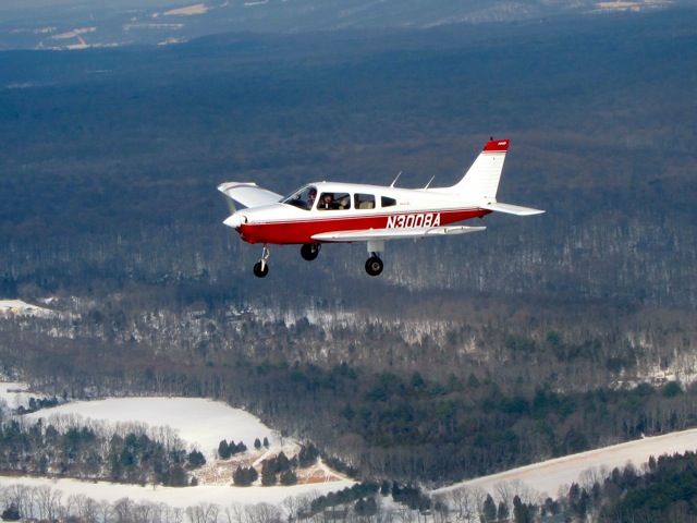 Piper Cherokee (N3008A)