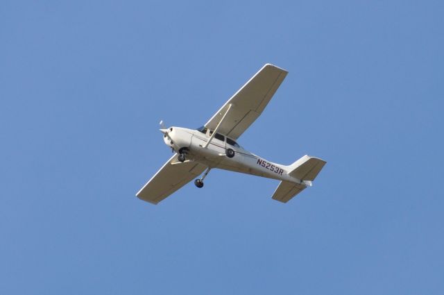 Cessna Skyhawk (N5253R)