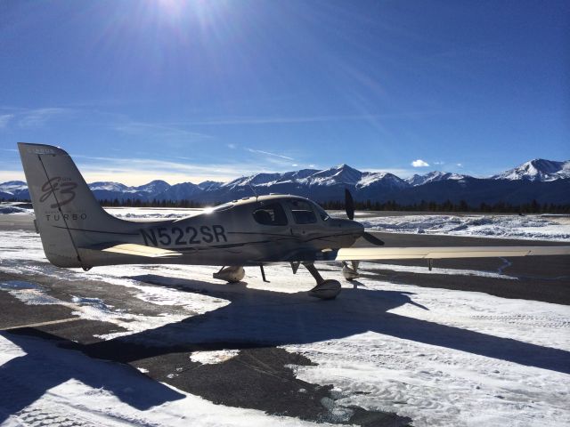 Cirrus SR-22 (N522SR) - The highest airport in North America!