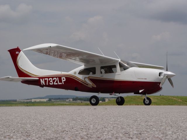 Cessna Centurion (N732LP)