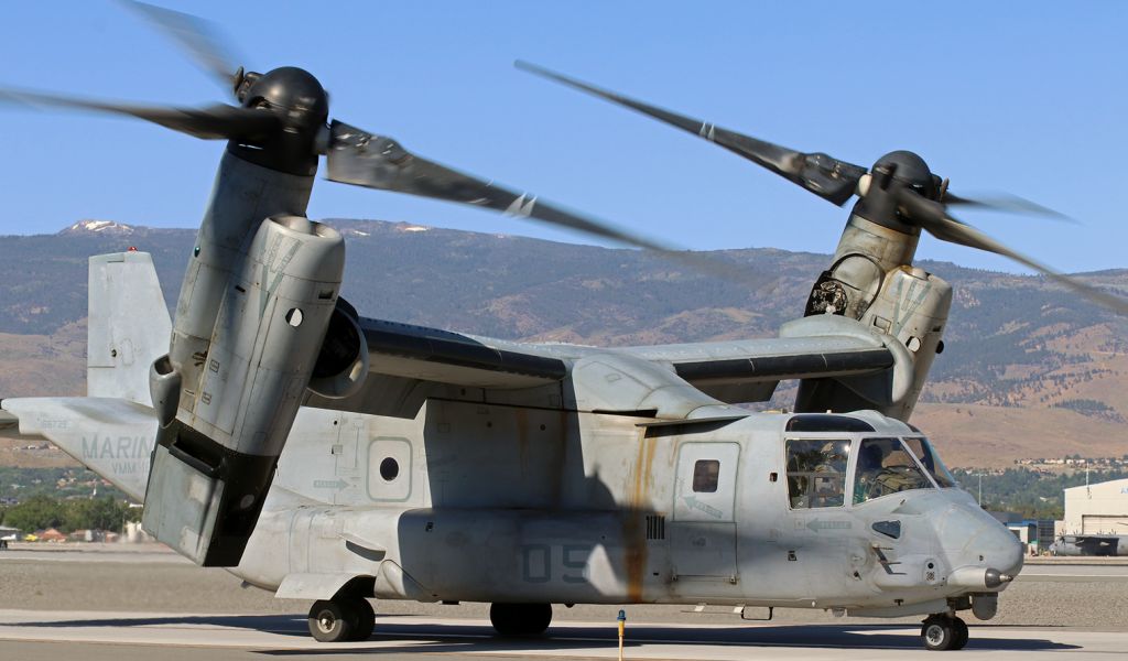 Bell V-22 Osprey (16-6739) - USMC V-22 Osprey (2nd of 3) taxiing north on Charlie is just about to turn on to Runway 17L for takeoff.