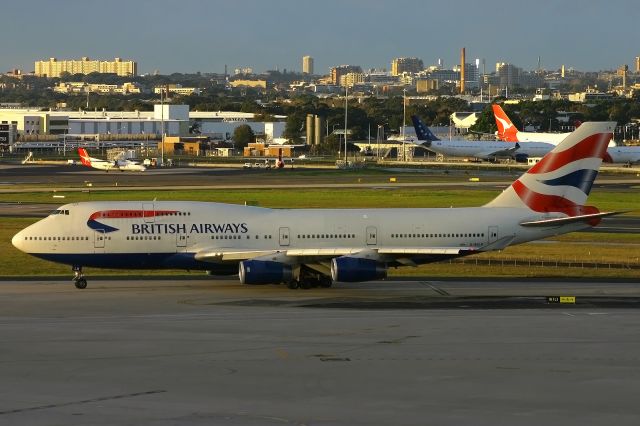 Boeing 747-400 (G-BNLR)