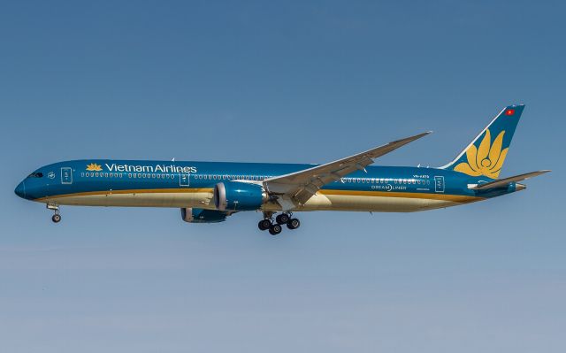 VN-A879 —