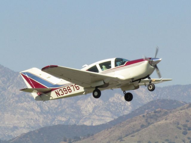 BELLANCA Viking (N39876) - Taking off RWY 8R