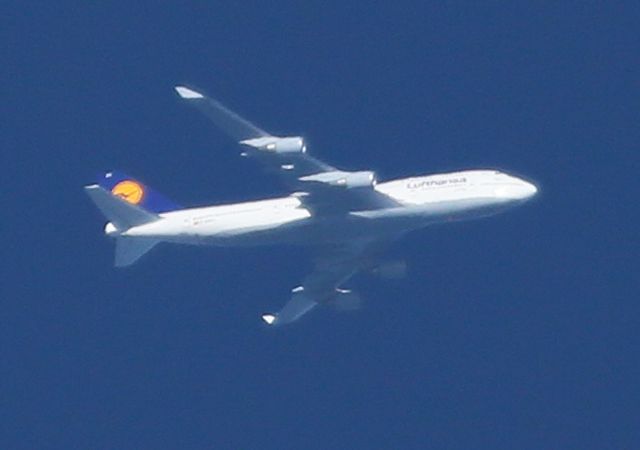 Boeing 747-400 (D-ABVX) - Vol Lufthansa Sao-Paulo - Frankefort vertical cote Vendéenne 38 000 ftbr /samedi 1er fevrier 2014 9h48