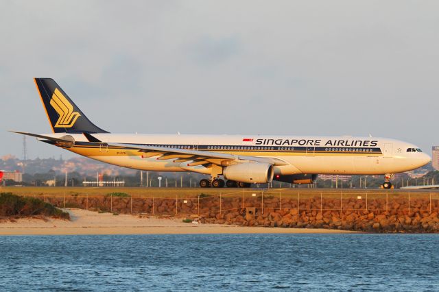 Airbus A330-300 (9V-STN)