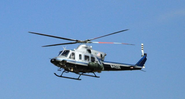 Bell 412 (N412DE)