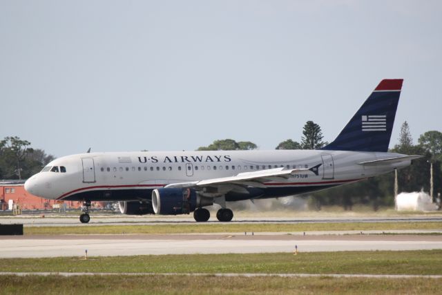 Airbus A319 (N751UW) - US Air Flight 2015 (N751UW) arrives at Sarasota-Bradenton International Airport following a flight from Charlotte-Douglas International Airport