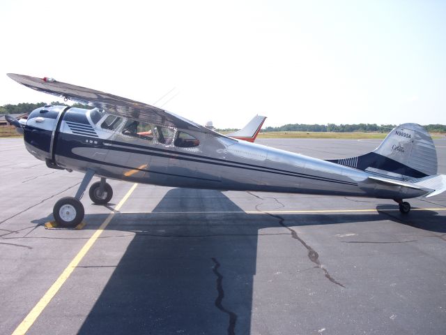 Cessna LC-126 (N9895A) - Cessna 195 at Falcon Field