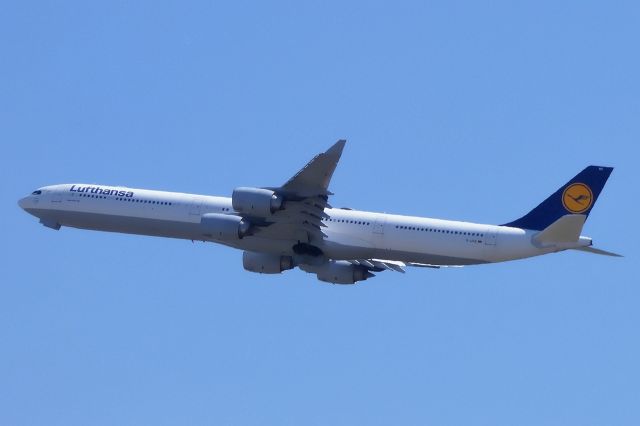 Airbus A340-600 (D-AIHX)