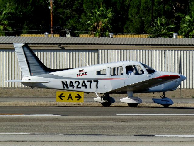 Piper Cherokee (N42477) - Taxiing to RWY 24