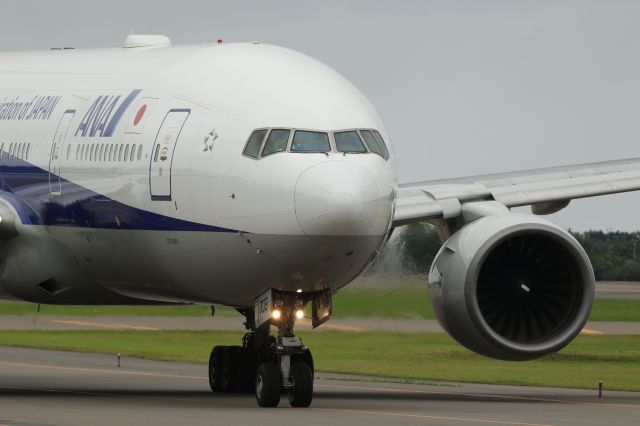 Boeing 777-200 (JA709A) - August 13th 2017:HKD-HND.