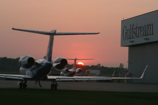 — — - Late Summer Evening in Appleton, WI at KATW
