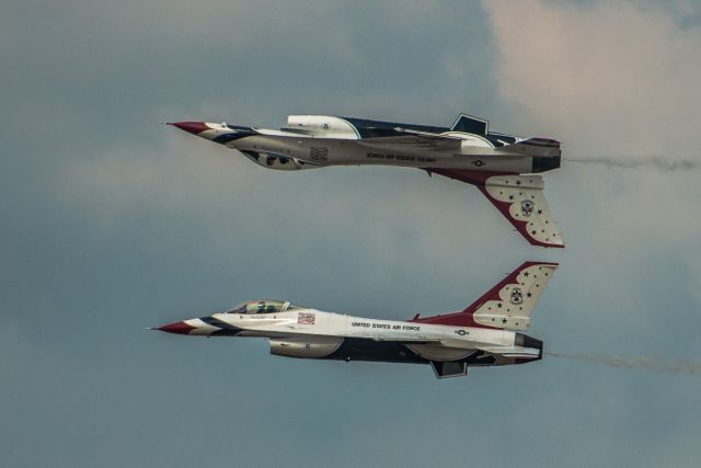Lockheed F-16 Fighting Falcon — - USAF Thunderbirds, Barksdale AFB, 4-26-2014.