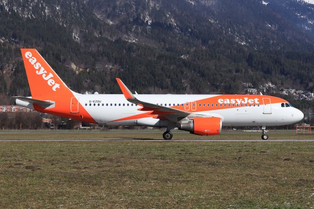 Airbus A320 (G-EZOU)