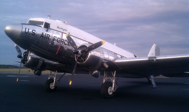 Douglas DC-3 (NAC30665)