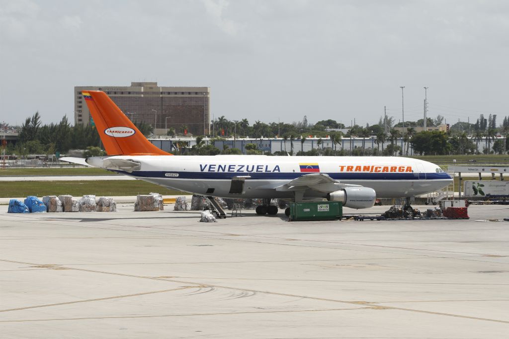 YV-562T —