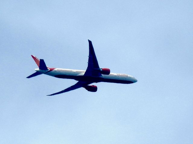 BOEING 777-300ER (VT-ALM) - AIC144 EWR-BOM