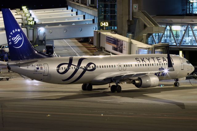 Boeing 737-800 (PH-BXA)