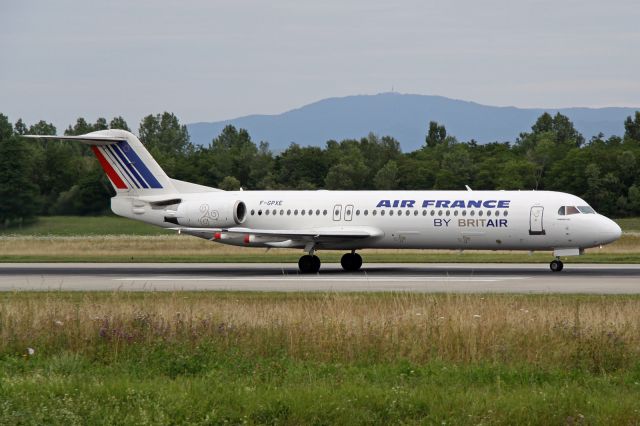 Fokker 100 (F-GPXE)