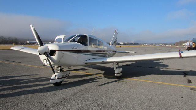 Piper Cherokee (N8727N)