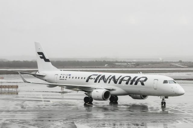 OH-LKE — - ERJ190-100LR(OH-LKE) Taxiing