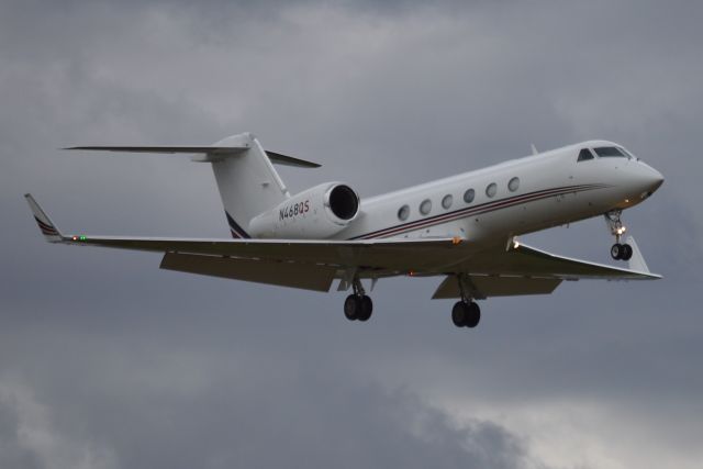 Gulfstream Aerospace Gulfstream IV (N468QS) - EJA468 on short final for 13, arriving from Jacksonville (KJAX/JAX).