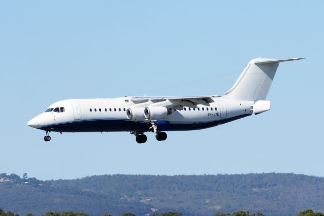Avro RJ-100 Avroliner (VH-JTE) - AvroRJ100. Cobham Aviation VH-JTE final runway 03 YPPH 310719