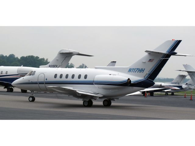 Hawker 800 (N117HH)