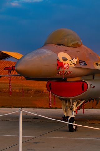 Lockheed F-16 Fighting Falcon (0107)
