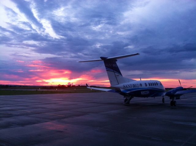 Beechcraft Super King Air 200 (N902SH)