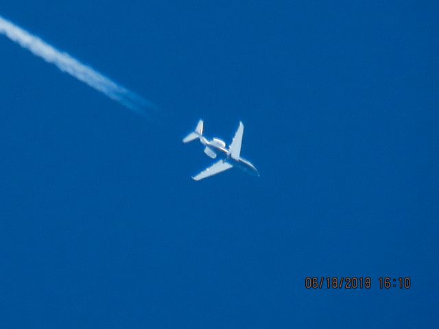 Bombardier Challenger 300 (N423JG)