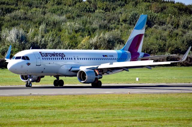 Airbus A320 (D-AEWE)