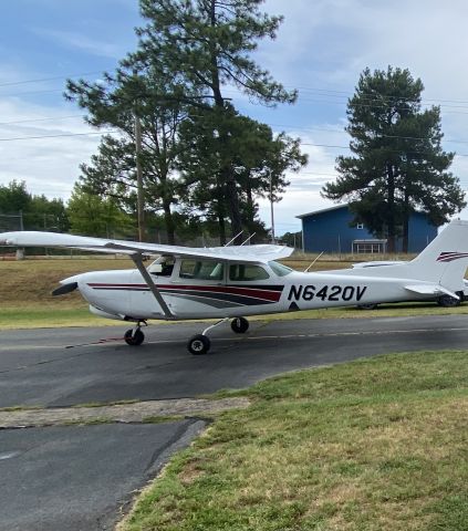 Cessna Cutlass RG (N6420V)