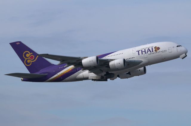 Airbus A380-800 (HS-TUA)