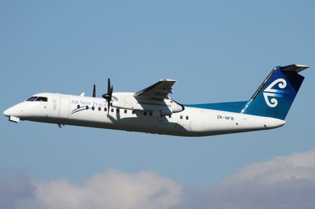 de Havilland Dash 8-300 (ZK-NFB)