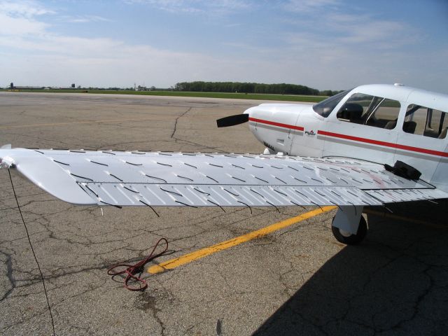 Piper Cherokee Arrow (N80SU) - Aircraft and flight instructors being borrowed by the engineering department for experiments. 5-1-2006