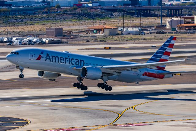 Boeing 777-200 (N775AN) - A American Airlines 777-200 taking off from PHX on 1/25/23. Taken with a Canon R7 and Tamron 70-200 G2 lens.