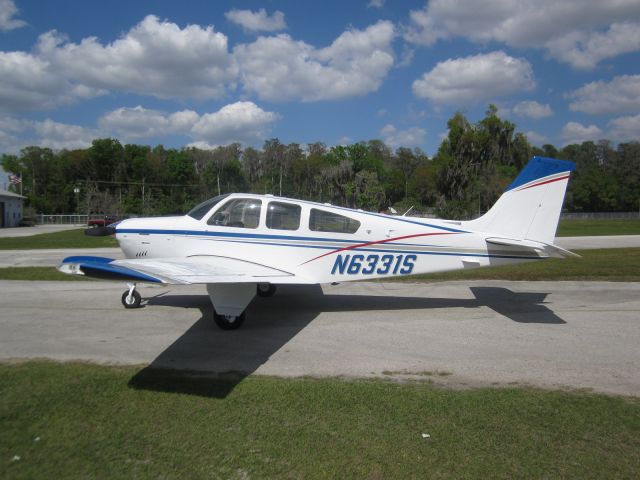 Beechcraft Bonanza (33) (N6331S)