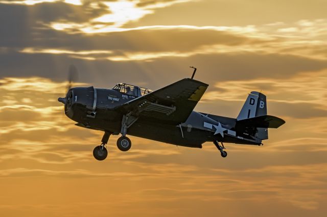 Grumman G-40 Avenger (N325GT)