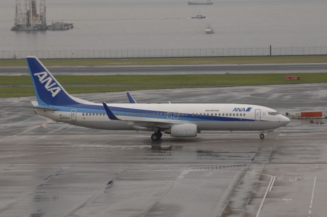 Boeing 737-800 (JA52AN) - Taxi at Haneda Intl Airport on 2010/6/19 ANA c/s