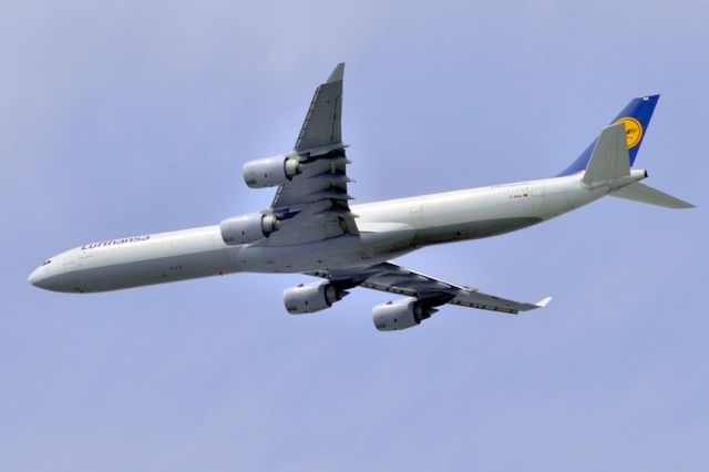 Airbus A340-600 (D-AIHA)