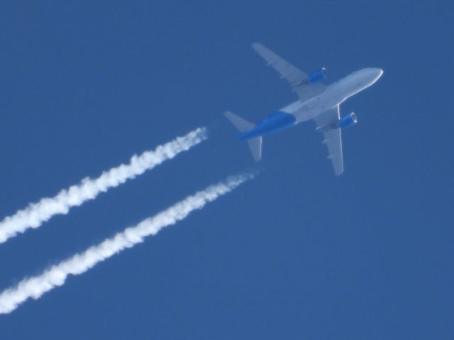 Airbus A319 (N305NV) - AAY18br /BLV-LASbr /11/14/21