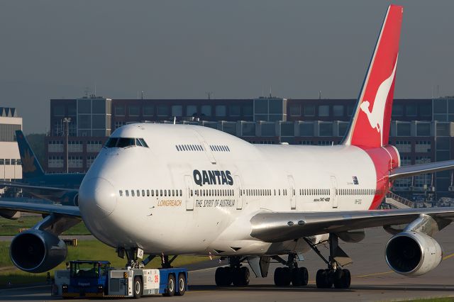 Boeing 747-200 (VH-OJG)