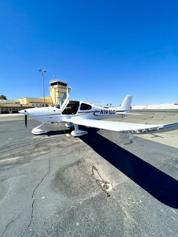 Cirrus SR-20 (N191DD)