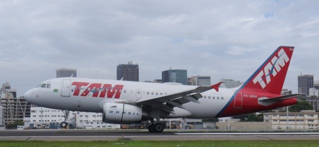 Airbus A319 (PR-MBW) - SPOTTER DAY SDU 2019