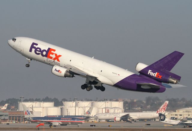 McDonnell Douglas DC-10 (N357FE)