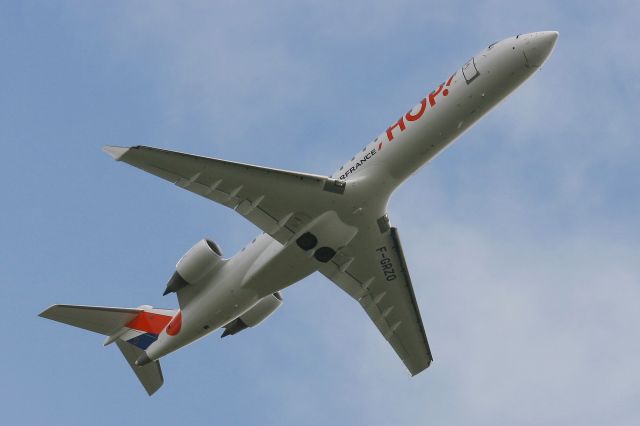 Canadair Regional Jet CRJ-700 (F-GRZO) - Canadair Regional Jet CRJ702, Brest-Guipavas Regional Airport (LFRB-BES)