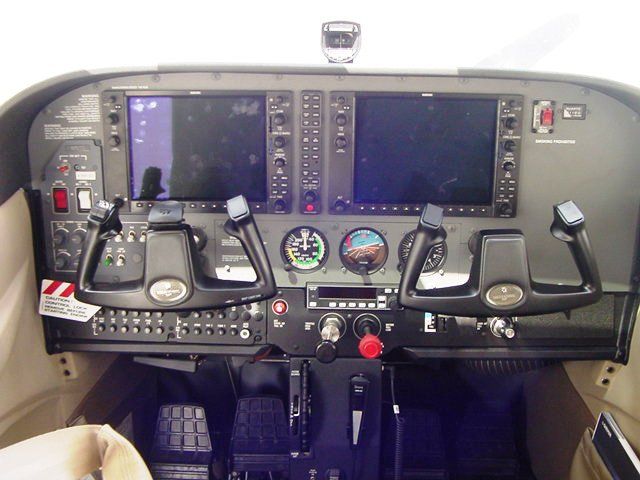 Cessna Skyhawk (N15255)