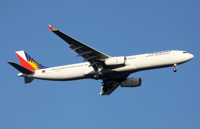 Airbus A330-300 (RP-C8785) - On Approach To Rwy 34L